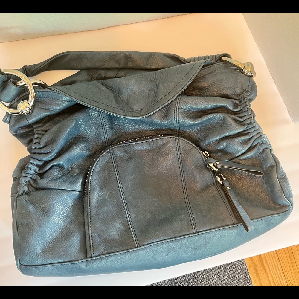 Beautiful B Makowsky leather bag in blue